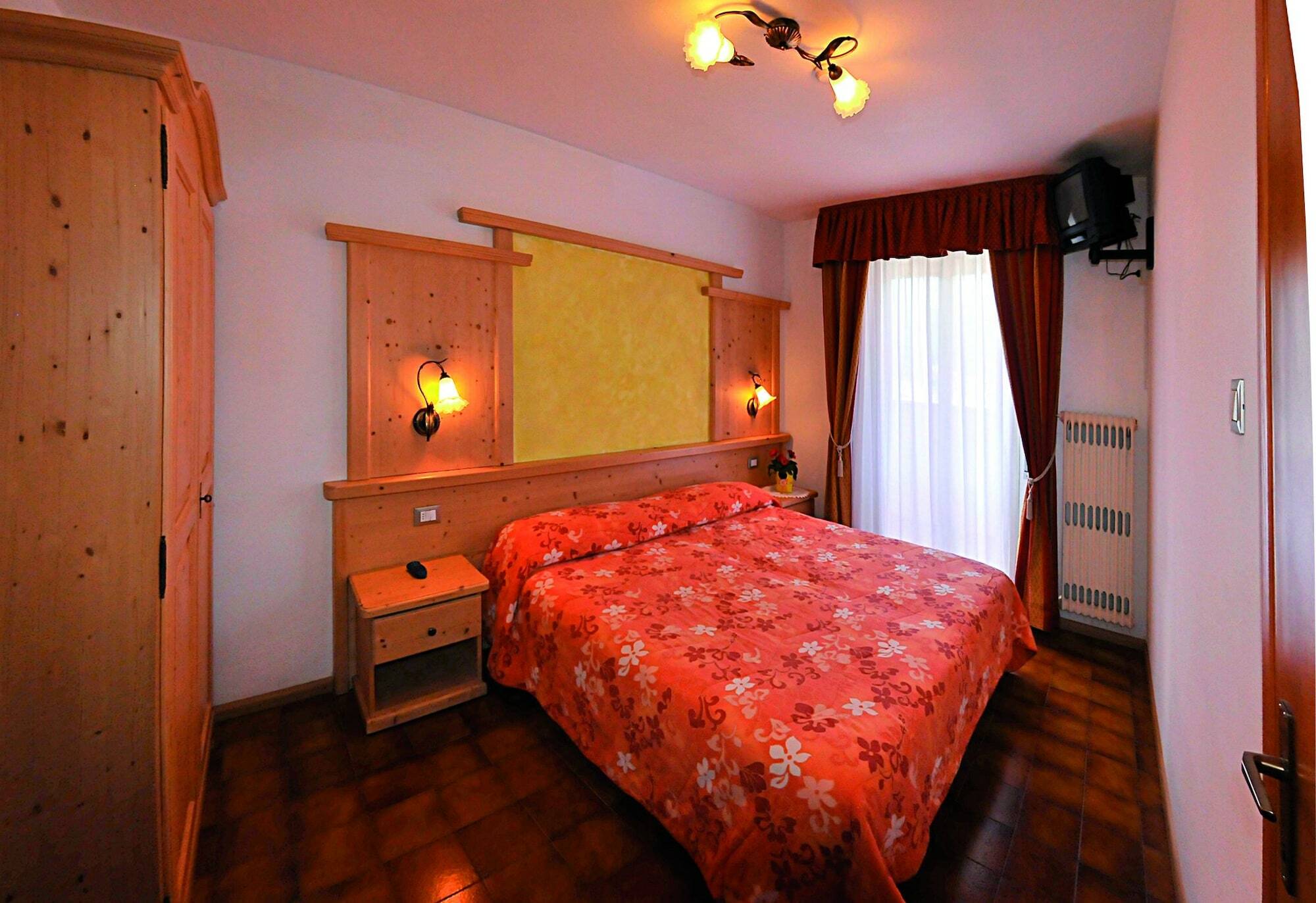 Hotel Piancastello Андало Экстерьер фото